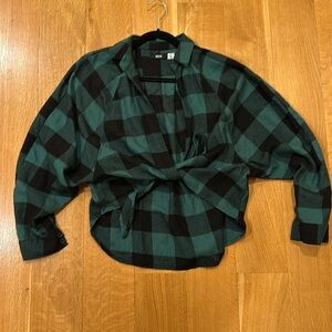 Urban outfitters BDF green flannel, size small.
